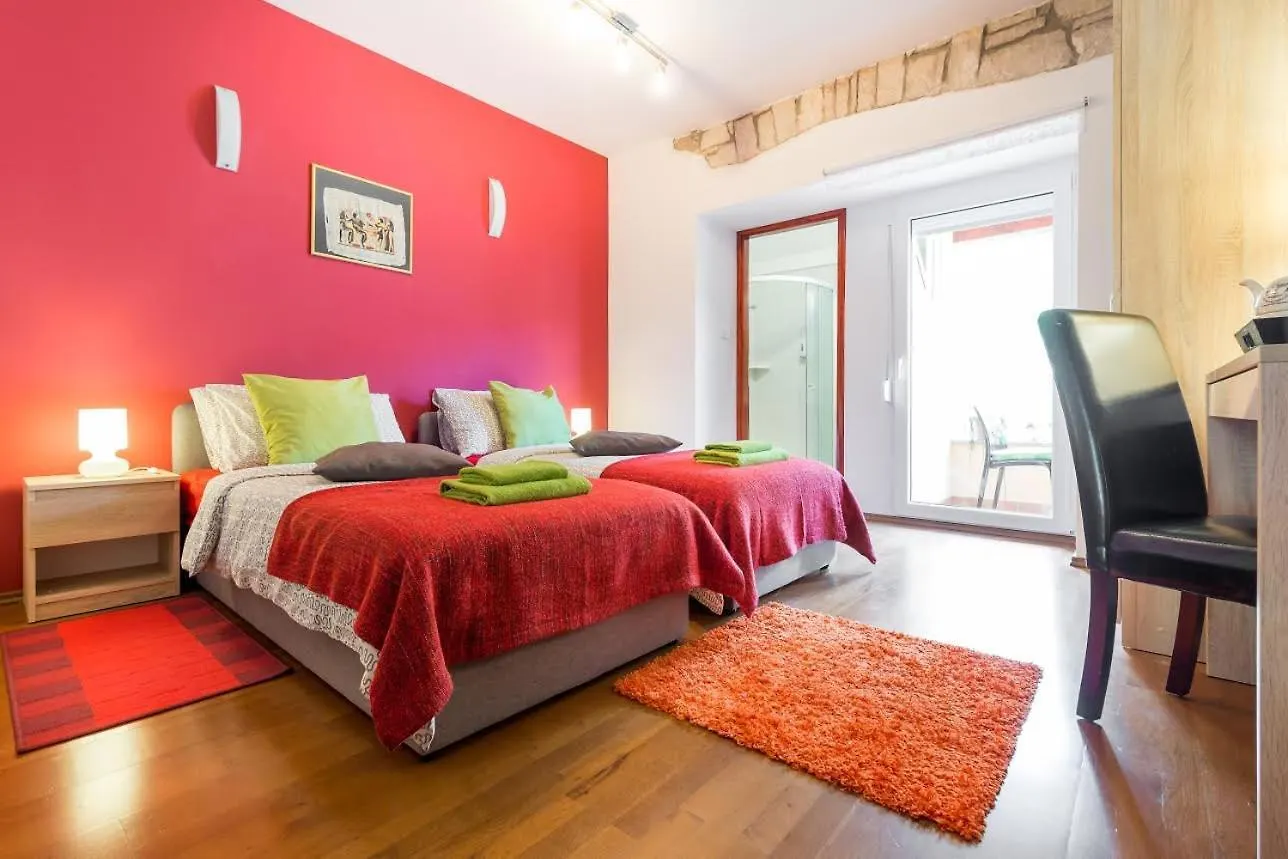 Room Dante Square - Top City Centre Pula
